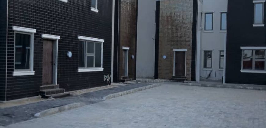 Terrace / 2nos 4 & 5 Bed Room Duplex Lekki (Oniru)